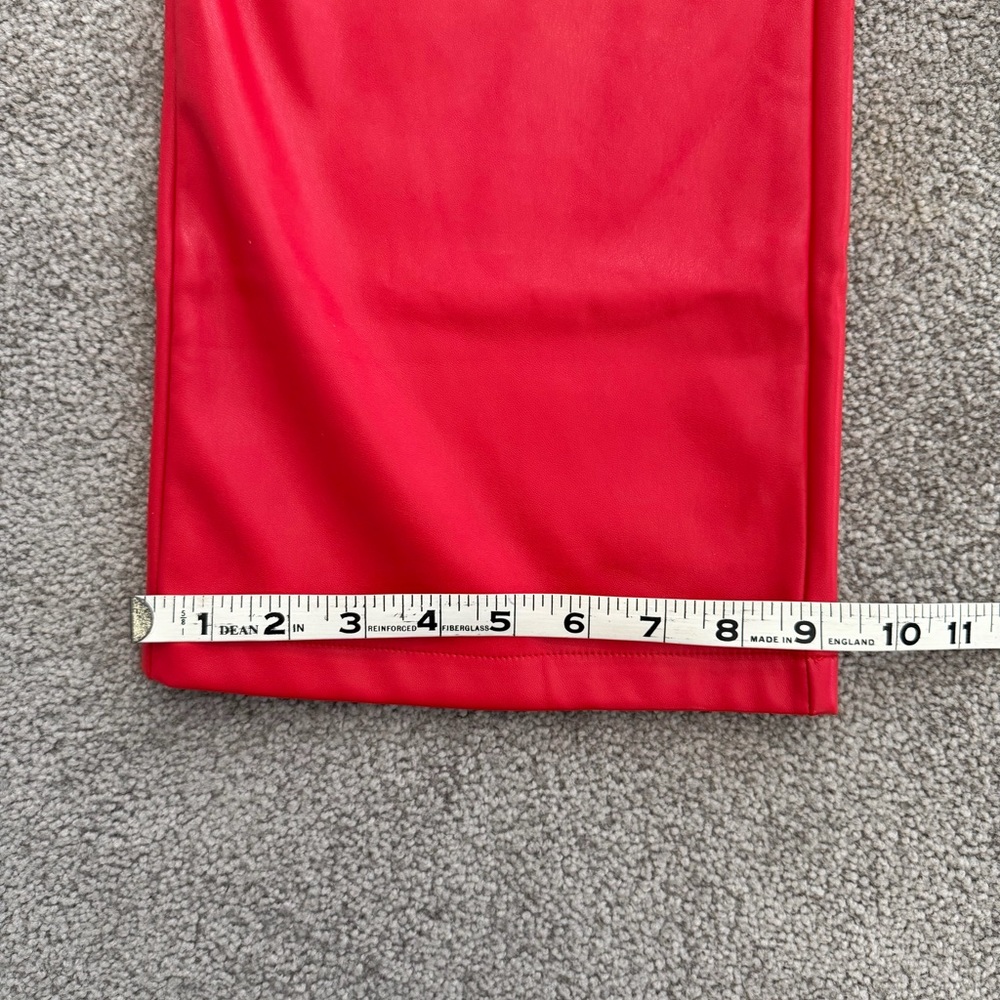 Women’s  Red Faux Leather Pants SZ M with Pockets - Picture 10 of 11
